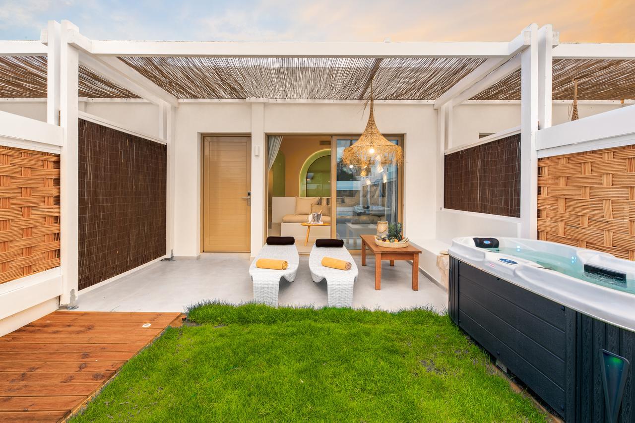 Oceanis Beach & Spa Resort Psalidi  Exterior photo